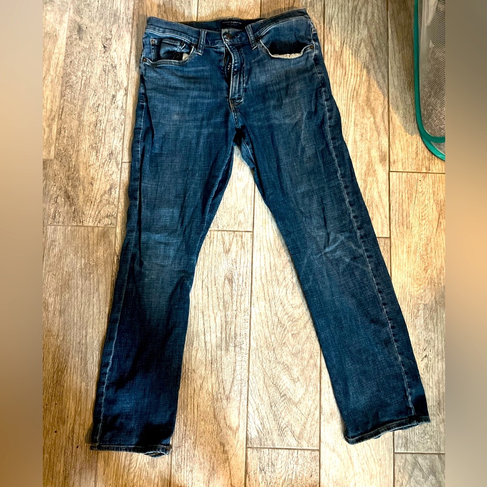 Lucky Brand Jeans 33 W / 30 L — style 121 Slim Straight Leg